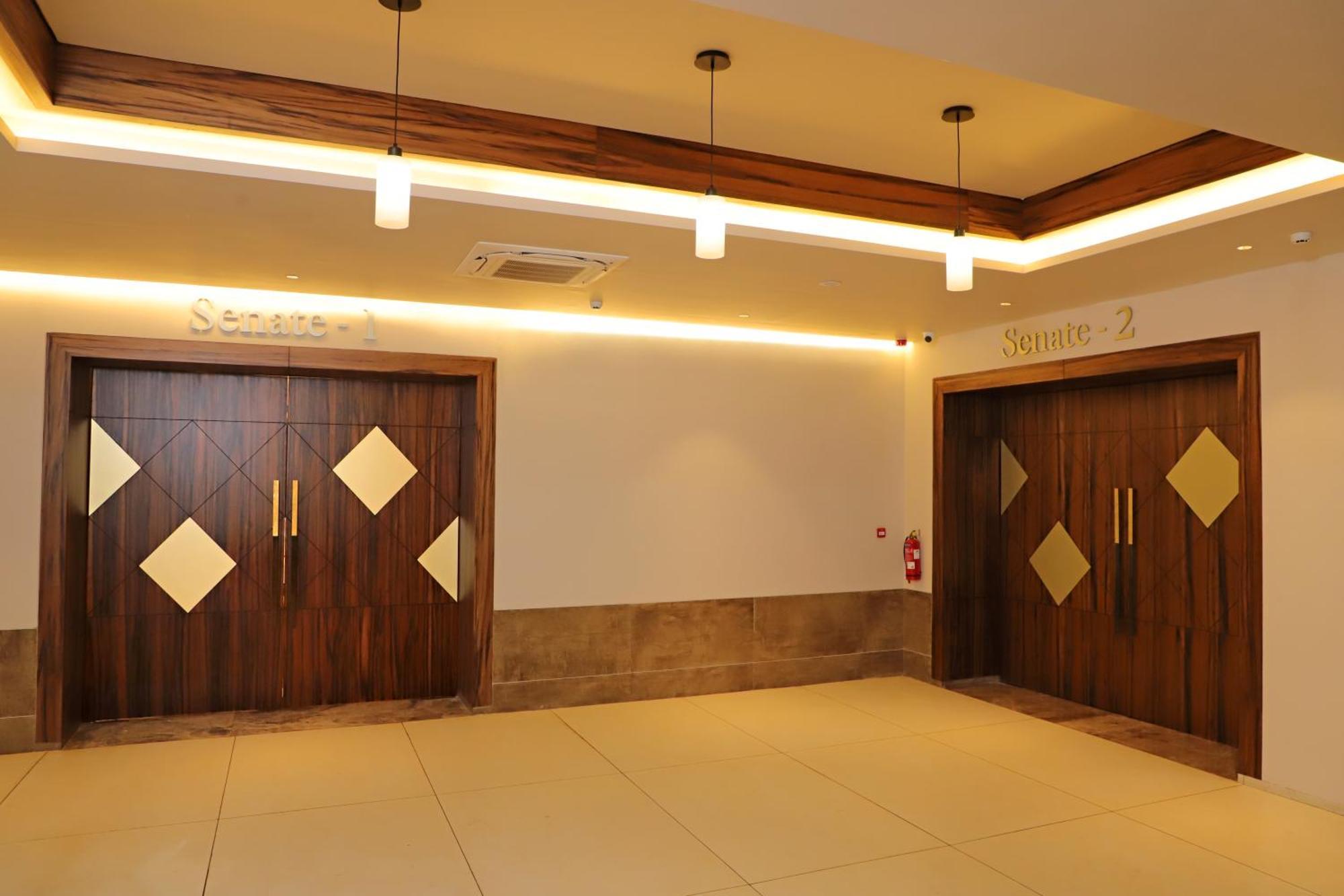Golden Tulip Candolim, Goa Extérieur photo