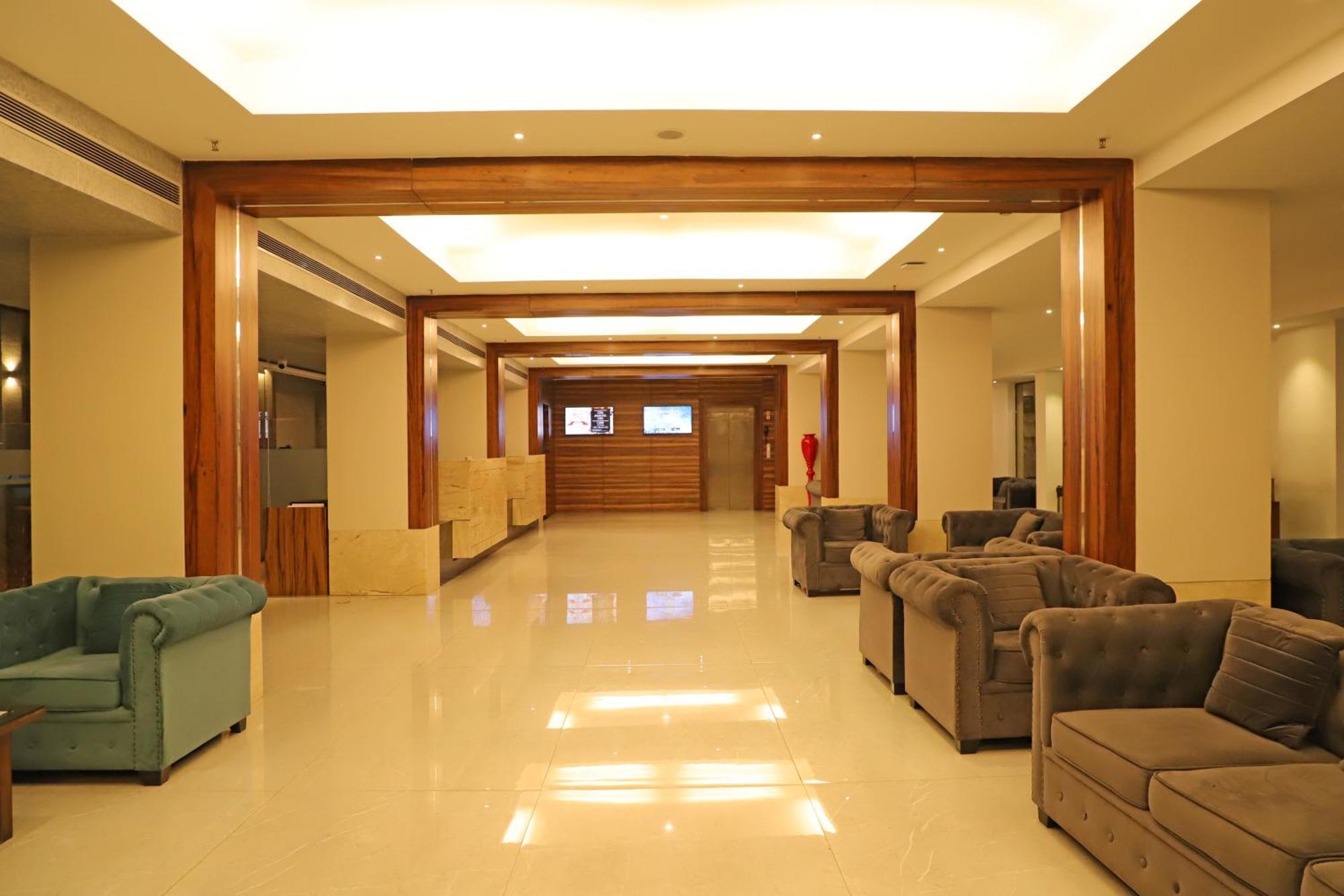 Golden Tulip Candolim, Goa Extérieur photo