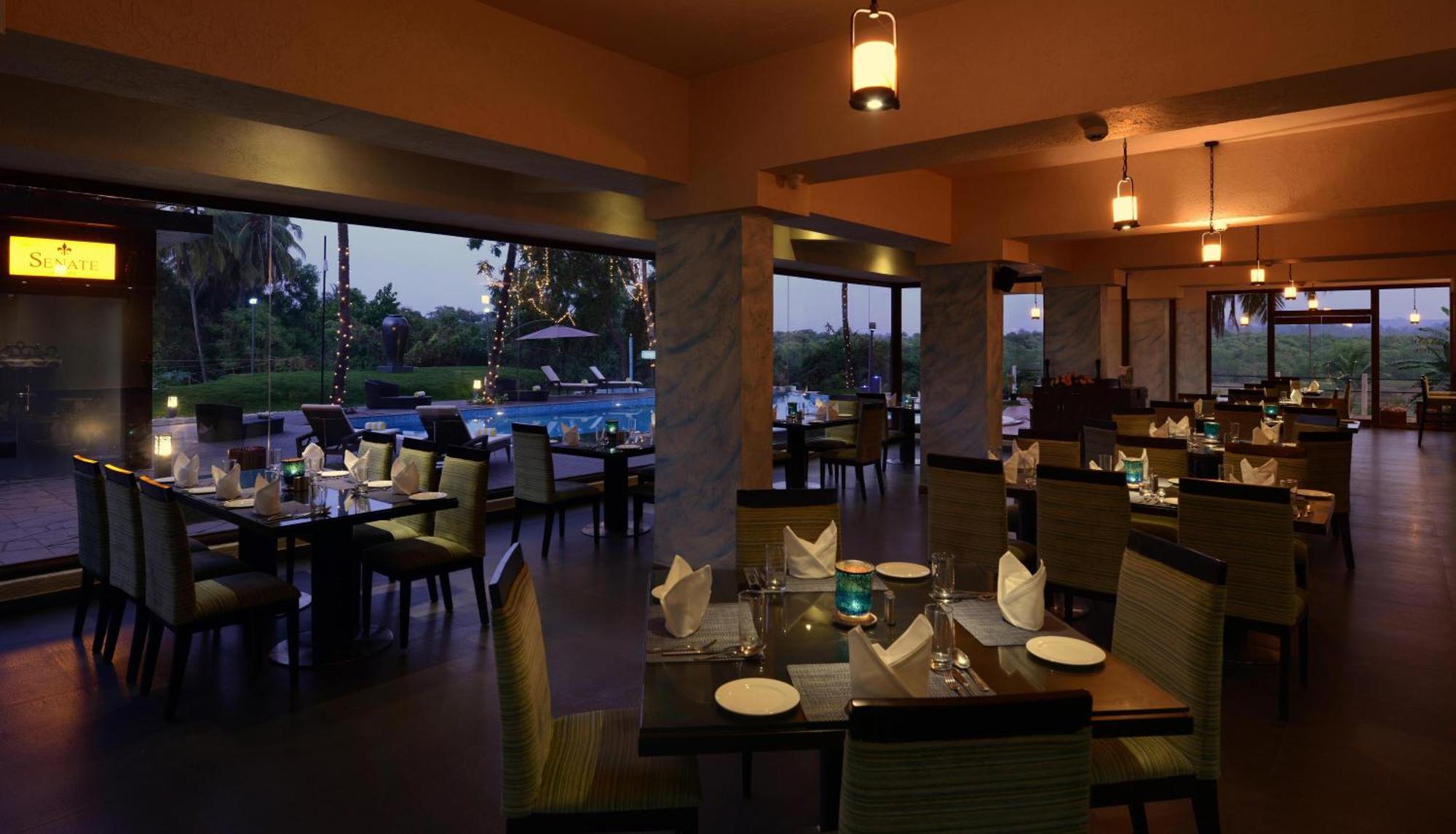 Golden Tulip Candolim, Goa Extérieur photo