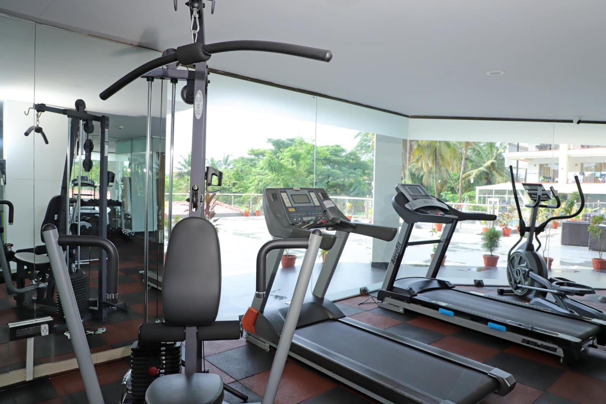 Golden Tulip Candolim, Goa Extérieur photo