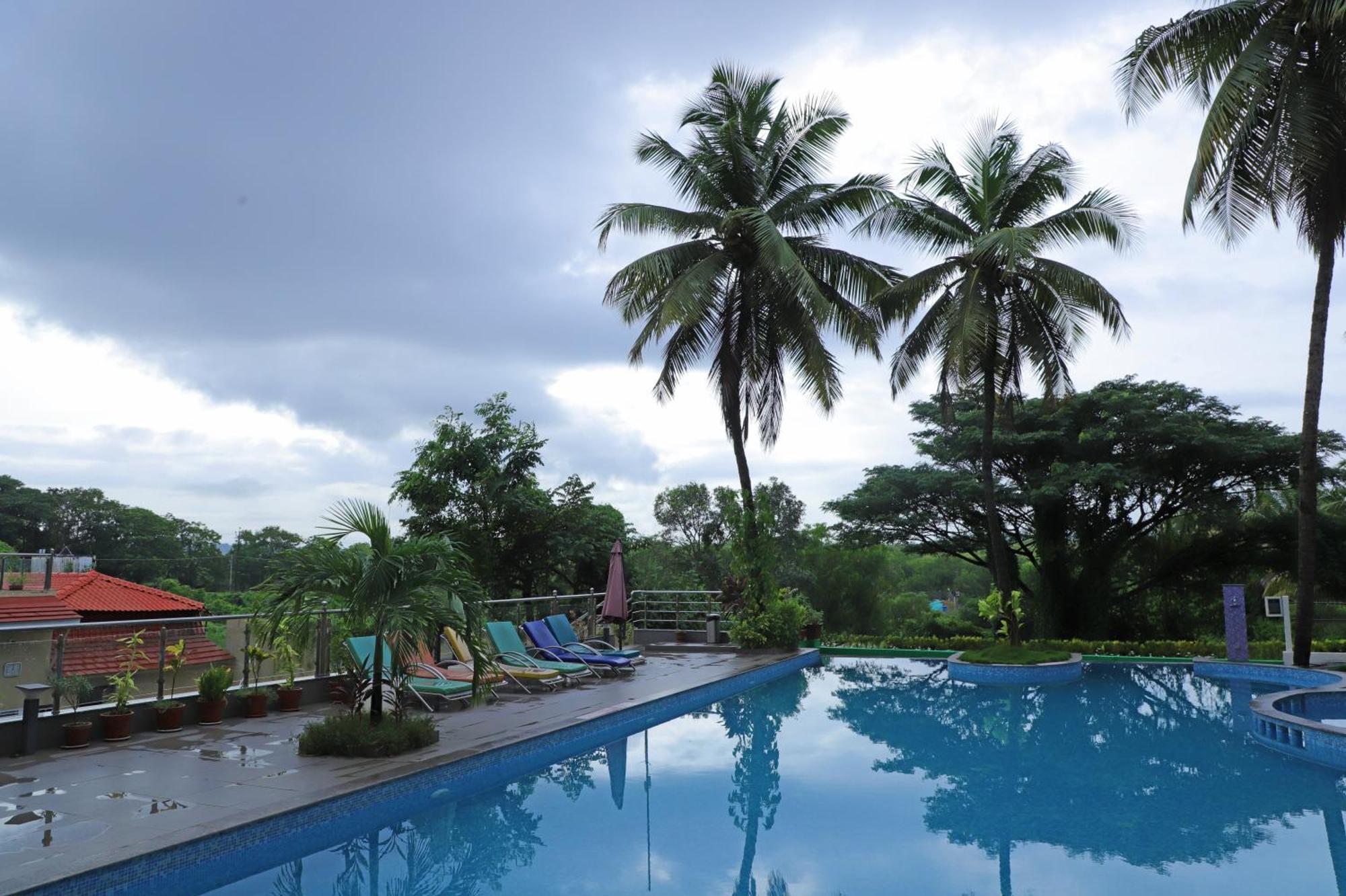 Golden Tulip Candolim, Goa Extérieur photo
